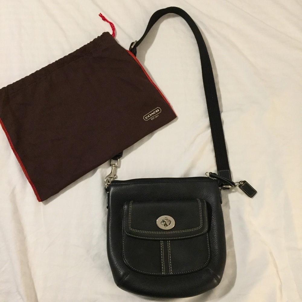 COACH BLACK LEATHER CROSSBODY PURSE NEW